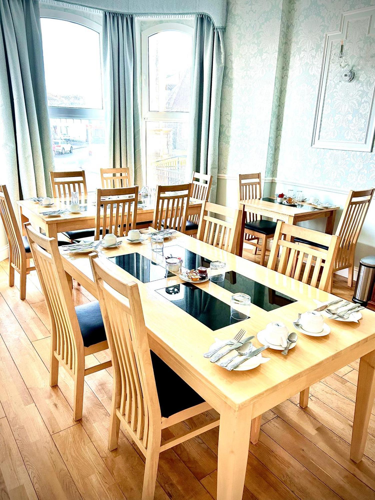 Albany Lodge Portrush Exterior foto